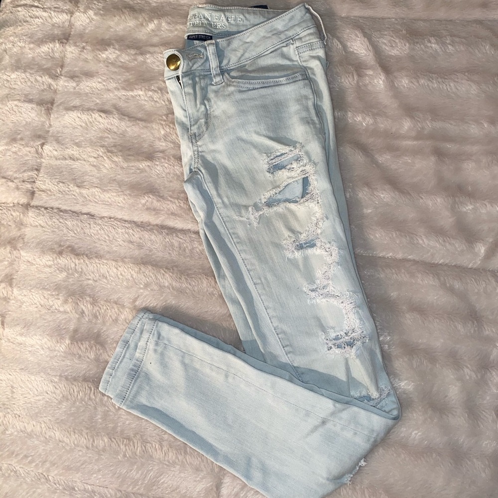 American Eagle Outfitter Ripped Jeans!